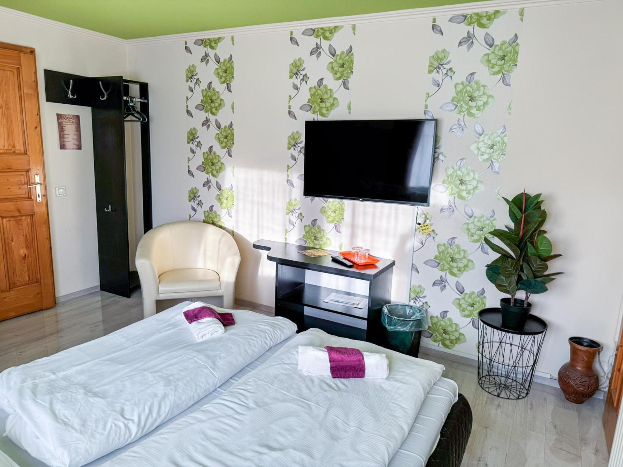 Hotel Ejjelibagoly Vendeghaz Szentes Exteriér fotografie
